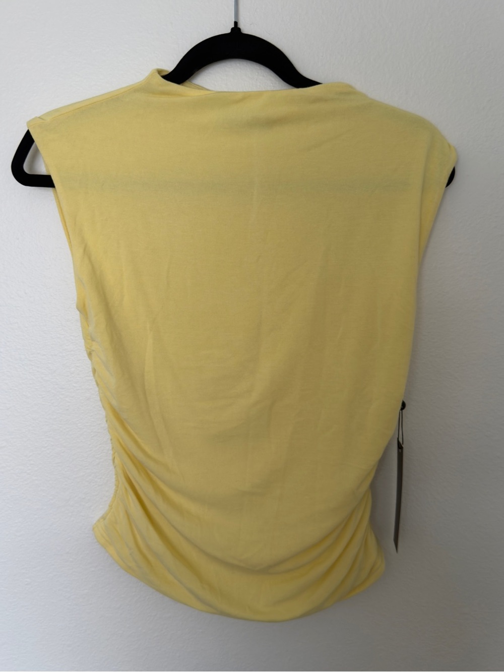 NWT Emerson lang Women's Yellow Sleeveless Ruched Top